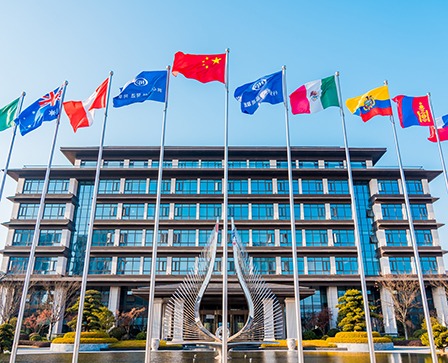 c9d1354fe622af179cb64e7d074088eb